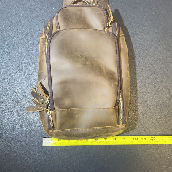 Leather crossbody sling bag - Picture 12 of 12